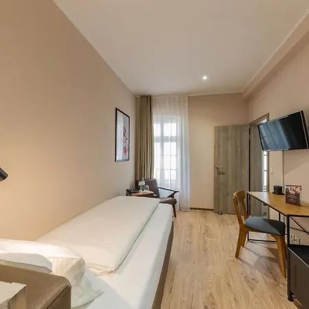 Hof Ehrenfels 3*