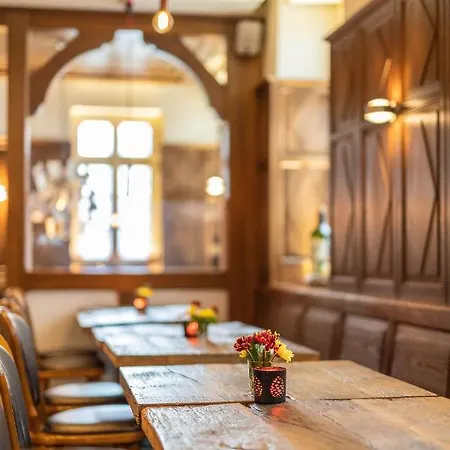 Hof Ehrenfels Отель 3*