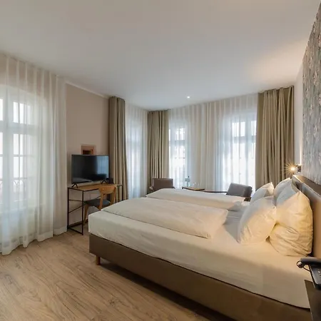 Hof Ehrenfels Отель