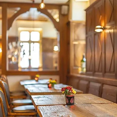 Otel Hof Ehrenfels 3*